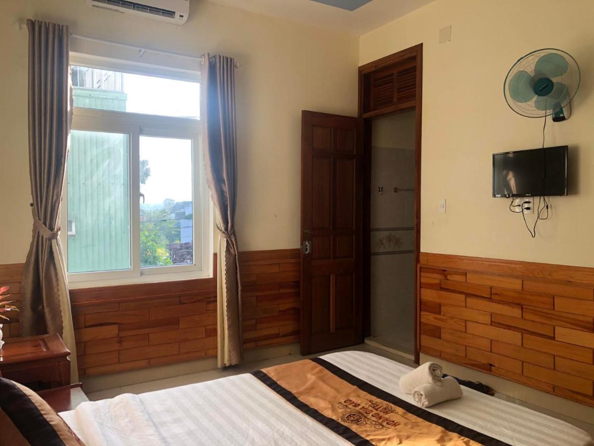 Hoang Gia Bao Hotel Tỉnh Kontum Kültér fotó